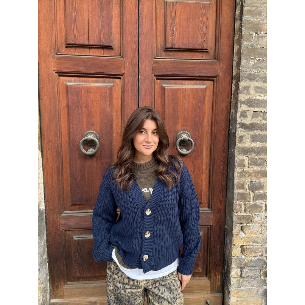 Cardigan con bottoni