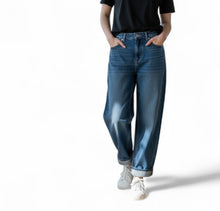 Carica l'immagine nel visualizzatore di Gallery, Denim morbido modello Barrel
