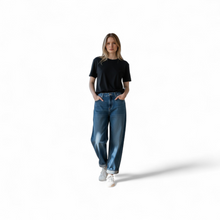 Carica l'immagine nel visualizzatore di Gallery, Denim morbido modello Barrel
