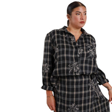 Carica l'immagine nel visualizzatore di Gallery, CAMICIA OVER  CURVY - SUSY STAR
